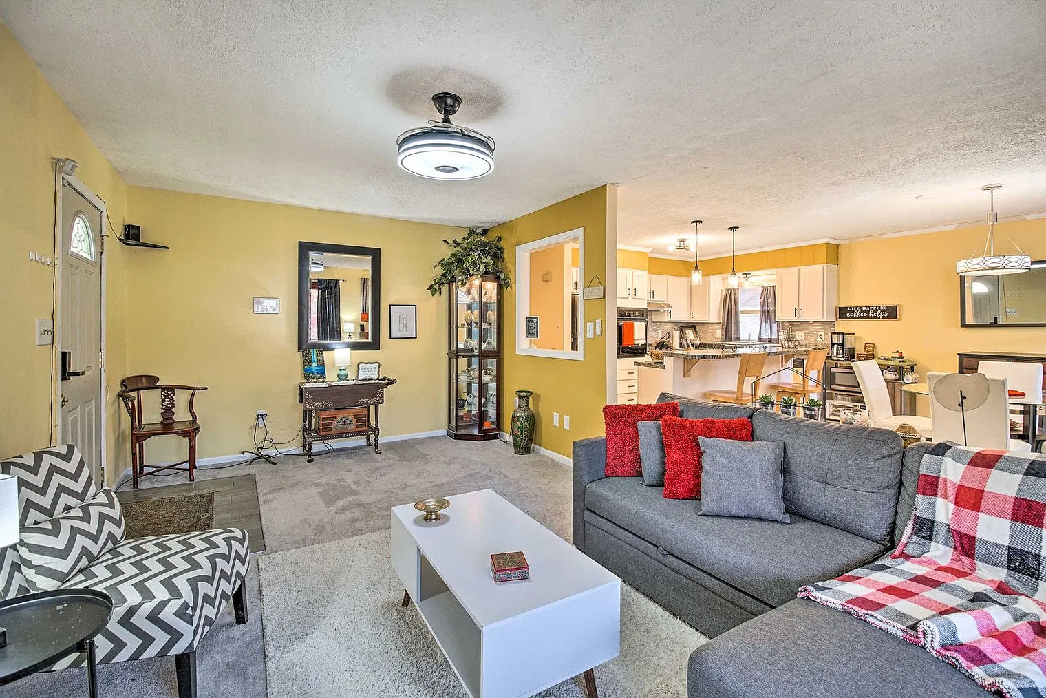 2 bed, 2.0 bath, 2034 sqft, $4,435 — Photo 2