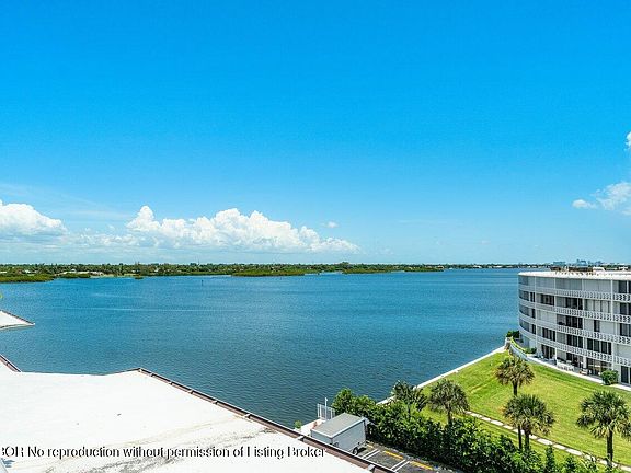 3rd image of 2773 S Ocean Blvd #F