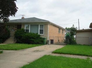 690 E 152nd St, Dolton, IL 60419