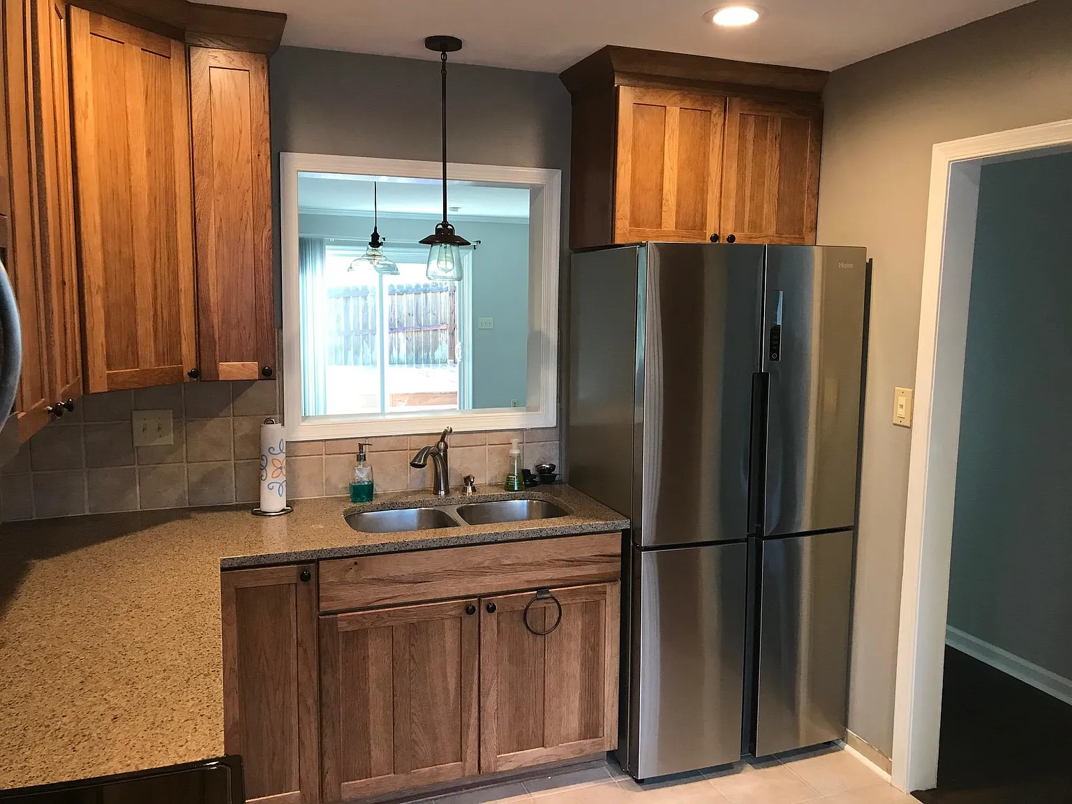 507 Rock Cliff Ct — Photo 3