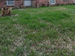 15414 W Hampton Cir, Houston, TX 77071