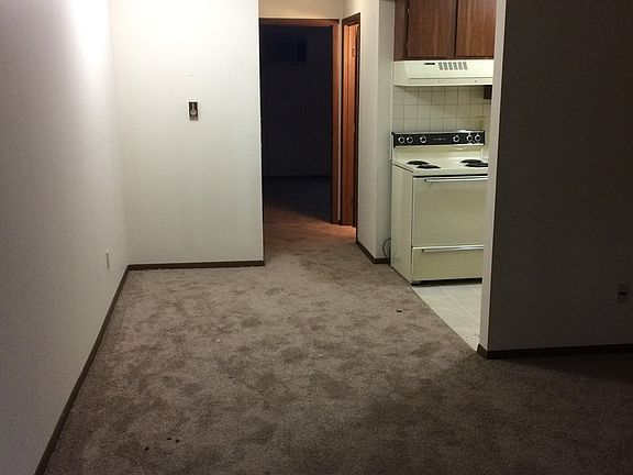 4th image of 1757-1767 S Arlington St #10