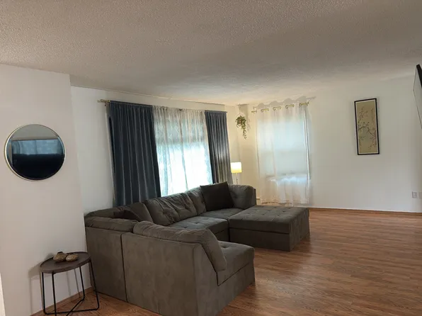 7020 Cranberry St #1, Anchorage, AK 99502
