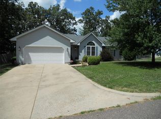 7 Karen Ann Cir, Sullivan, MO 63080