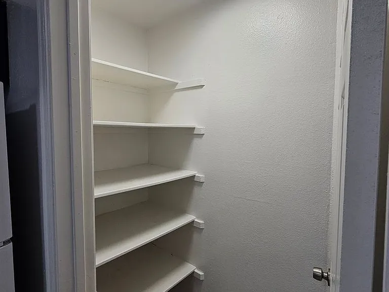 1715 E. Pepper Circle — Photo 31