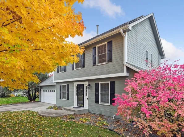 6696 Wakefield Dr, Eden Prairie, MN 55346