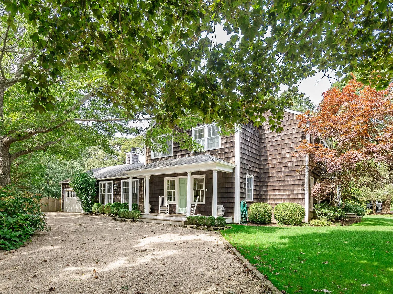 5 Beds In Wainscott — Photo 2