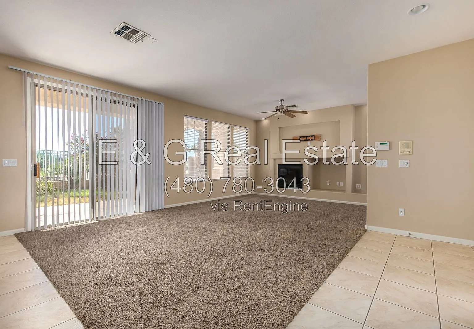 3 bed, 2.5 bath, 2024 sqft, $2,295 — Photo 2
