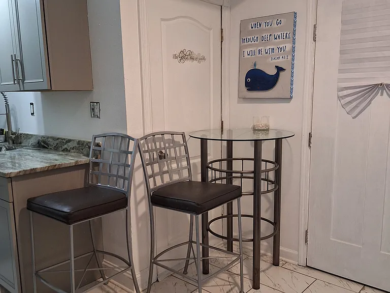 1801 Adams St #B — Photo 5