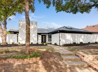 9927 Chimney Hill Ln, Dallas, TX 75243