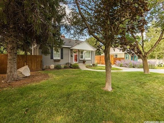 2nd image of 3254 E Kenton Dr