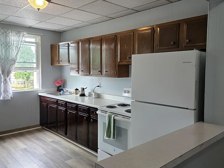 98 Wood St #3 — Photo 23