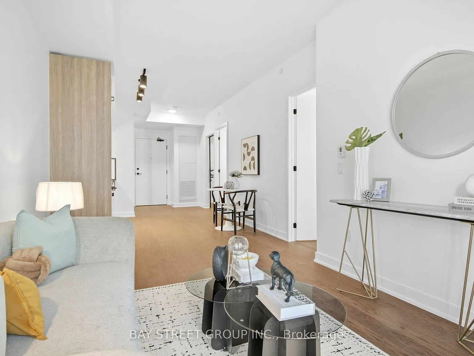 2 bed, $2,400 — Photo 3