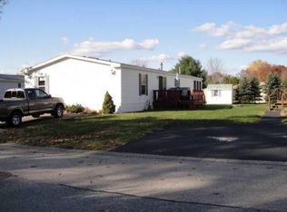 28 Kelly Ln, Coventry, RI 02816