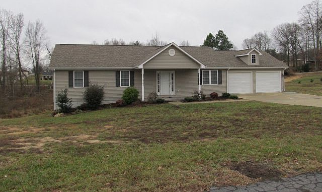 1st image of 162 Hickory Dr