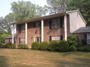 8620 Wimbledon Dr, Knoxville, TN 37923