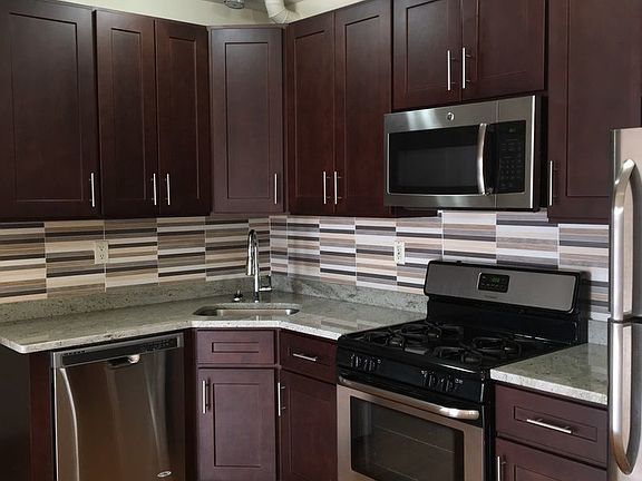 3rd image of 257 15th St APT 303