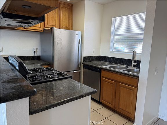 5th image of 1212 Termino Ave APT 303