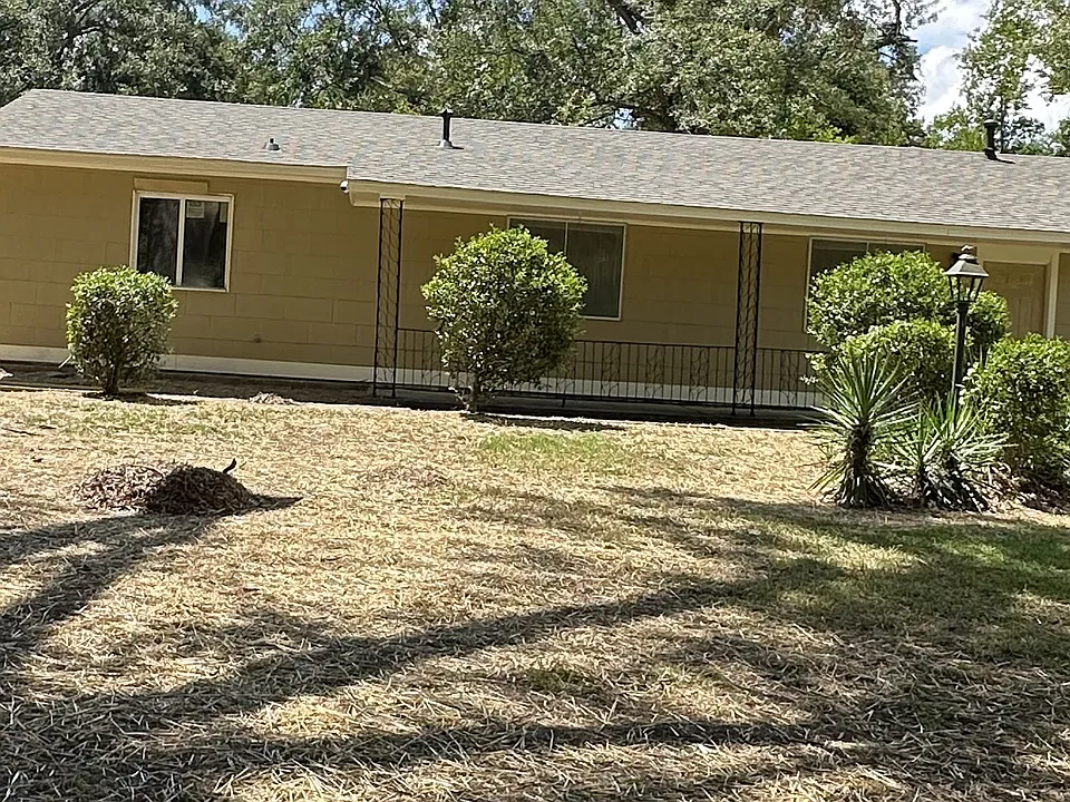 3229 Ridgeland Dr