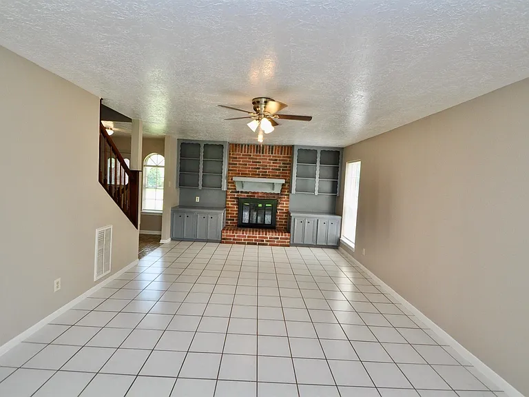 6822 La Puente Dr — Photo 3
