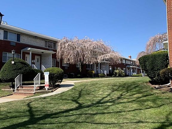 5th image of 1315 Anderson Ave #32-1532