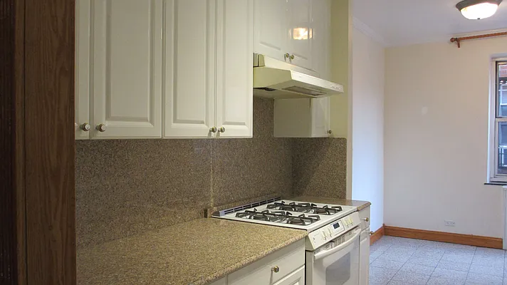 Rented by EZ Sell Realty | media 16