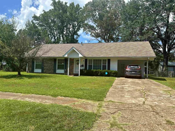 1808 Sylvia St, Arkadelphia, AR 71923