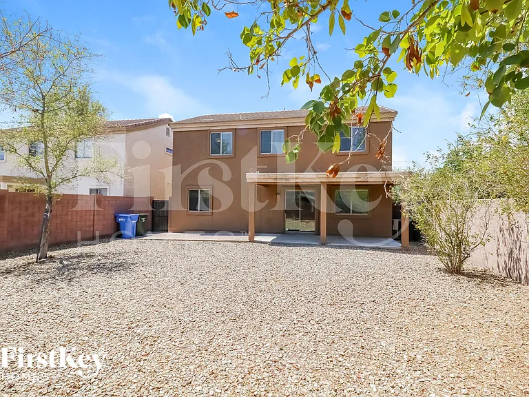 3256 W Huntington Dr — Photo 16