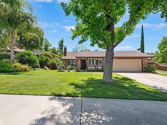 3rd image of 1248 Shakespeare Dr