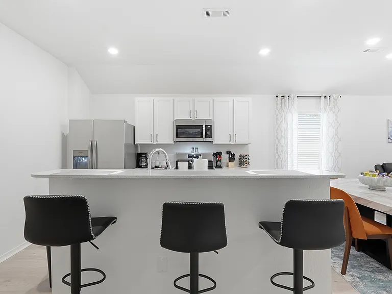 10904 Mason Dr — Photo 17