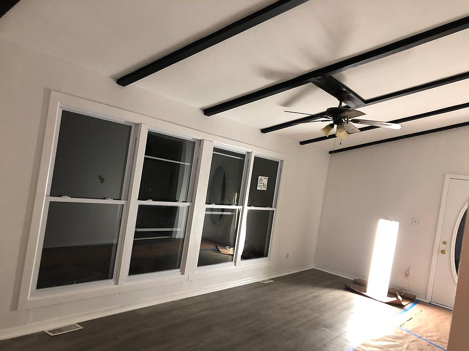 2nd image of 106 Cherokee Dr