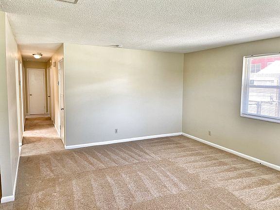 2nd image of 1172 Palisades Dr