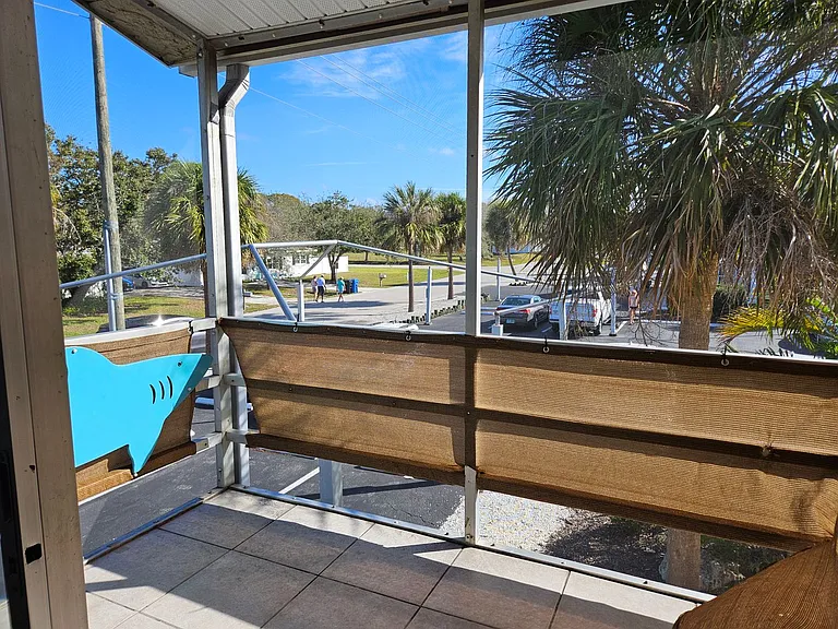 370 Base Ave E #210 — Photo 18