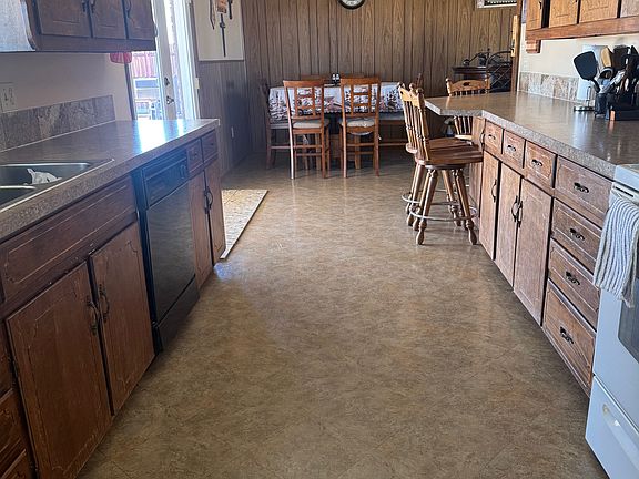 4th image of 2125 W Lamar Dr