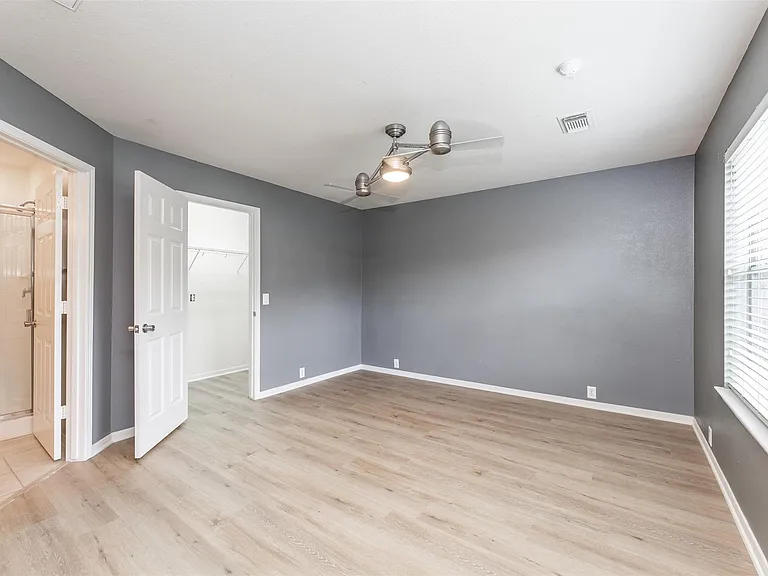 16522 Grenada Falls Dr — Photo 15