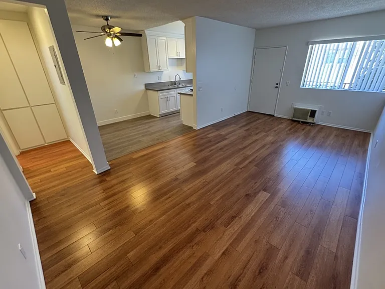 311 E Maple St #6A — Photo 10