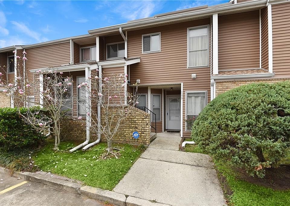 1st image of 190 Avant Garde Cir Unit 190