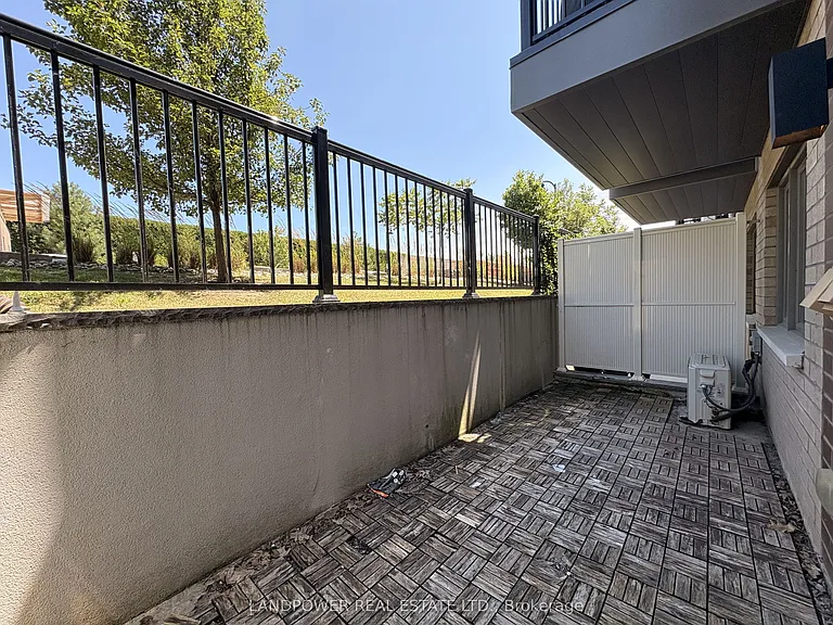 175 William Duncan Rd #5 — Photo 10