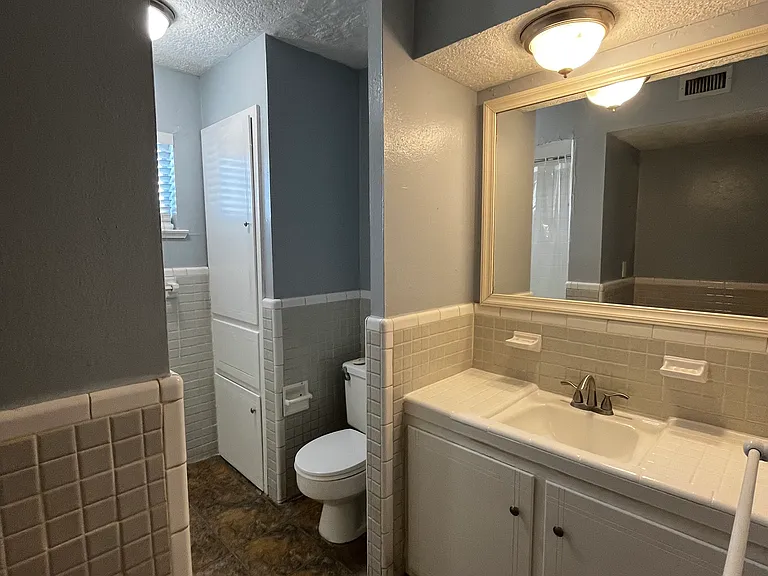2116 Lexington St #1 — Photo 13