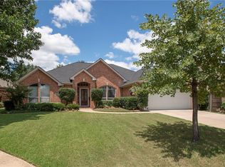 2103 Oakcrest Ct, Corinth, TX 76210