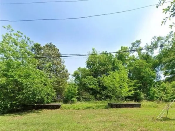 916 Smith Ave, Prichard, AL 36610