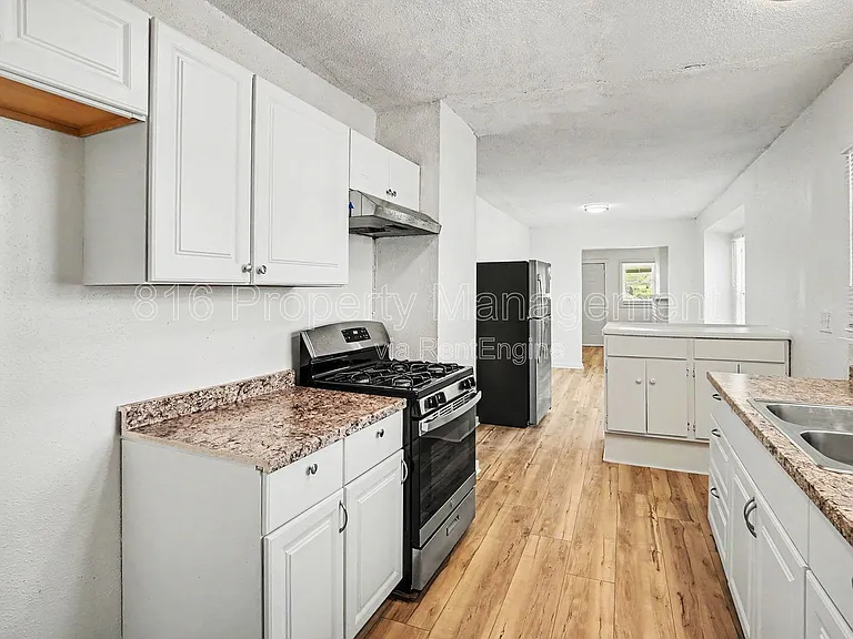 5013 S Benton Ave — Photo 5