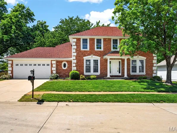 2113 Bow Tree Ct, Chesterfield, MO 63005