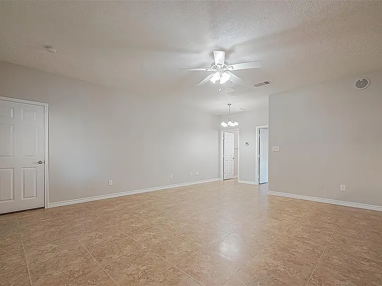 3103 Indian Mound Trl #2 — Photo 9
