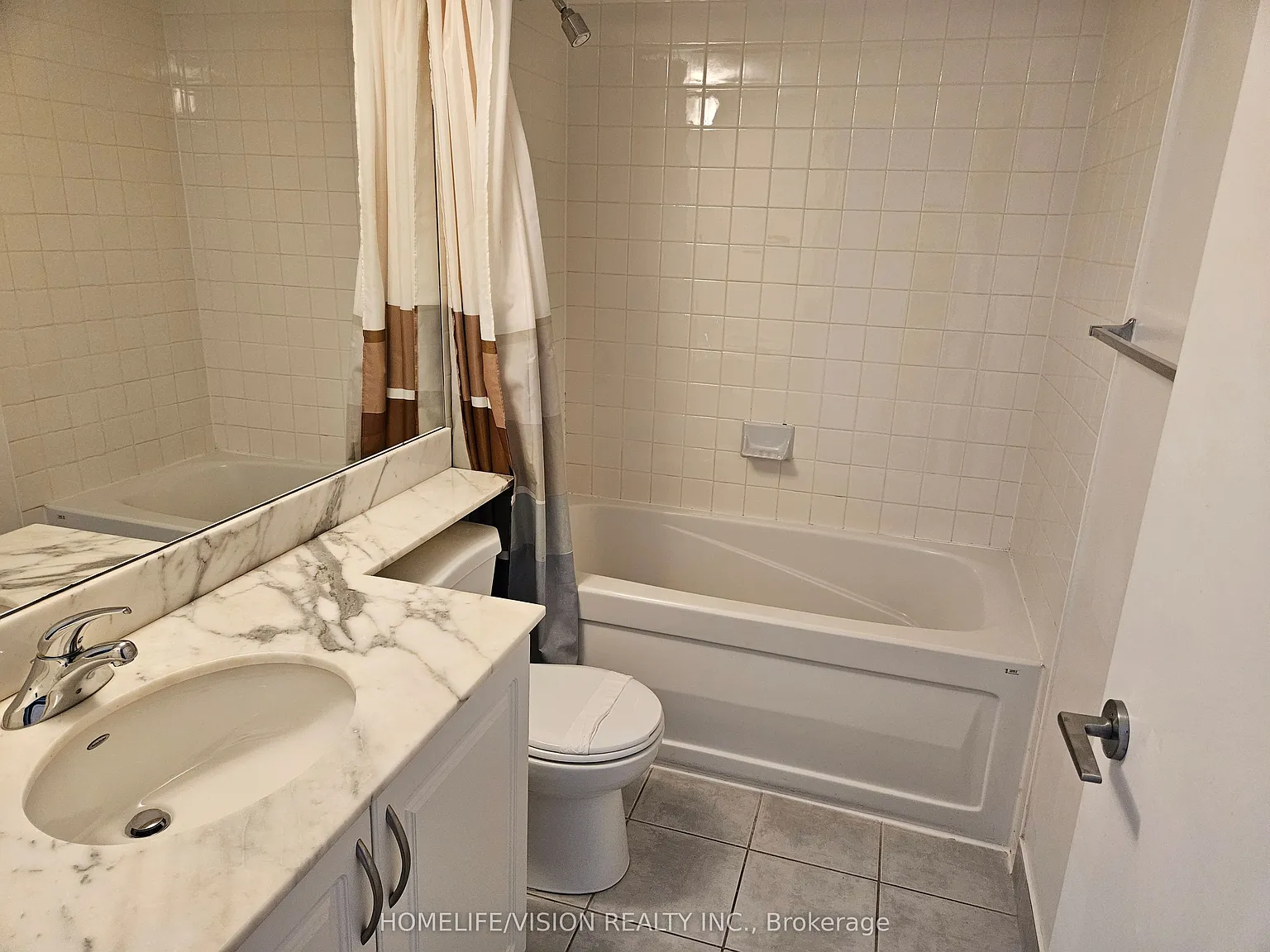 Studio, $1,900 — Photo 4
