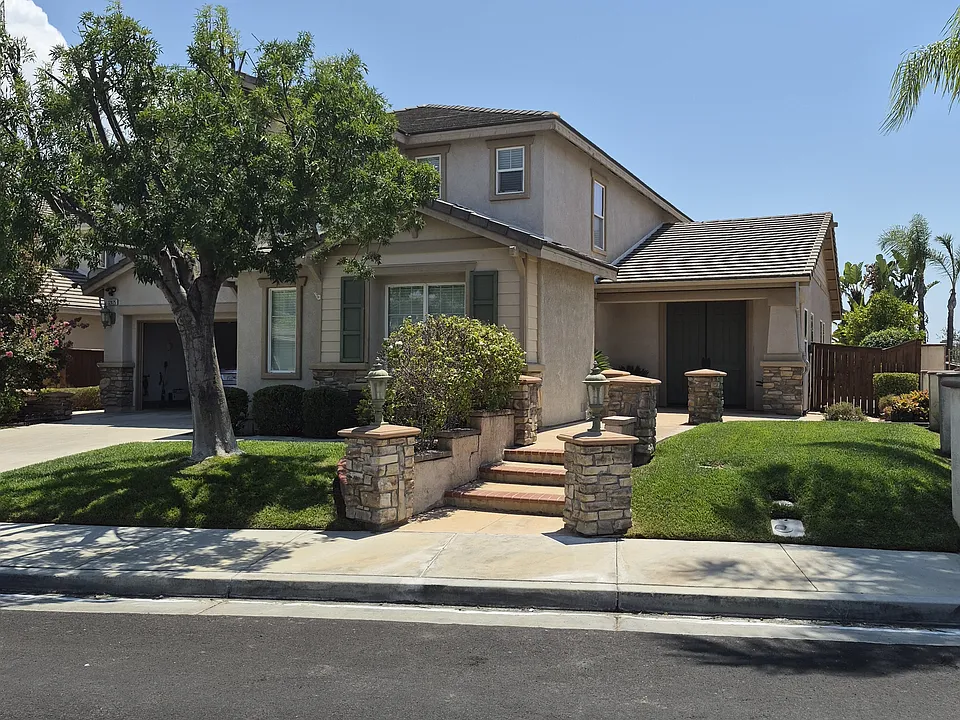 32825 Northshire Cir