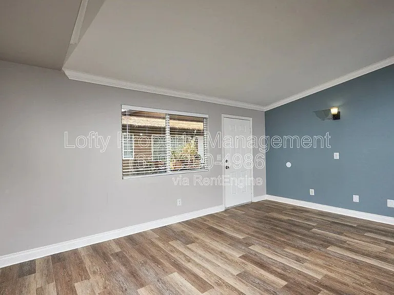 360 N 1st St — Photo 19