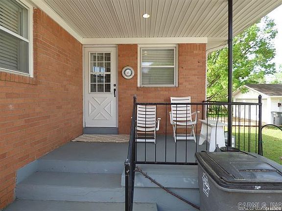 3rd image of 114 Phillips St