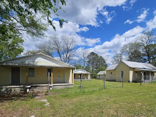 109 Bell St, Enfield, NC 27823