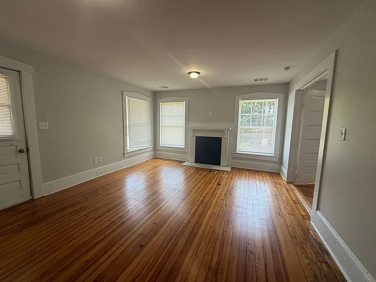 1108 Boulevard #4 — Photo 8